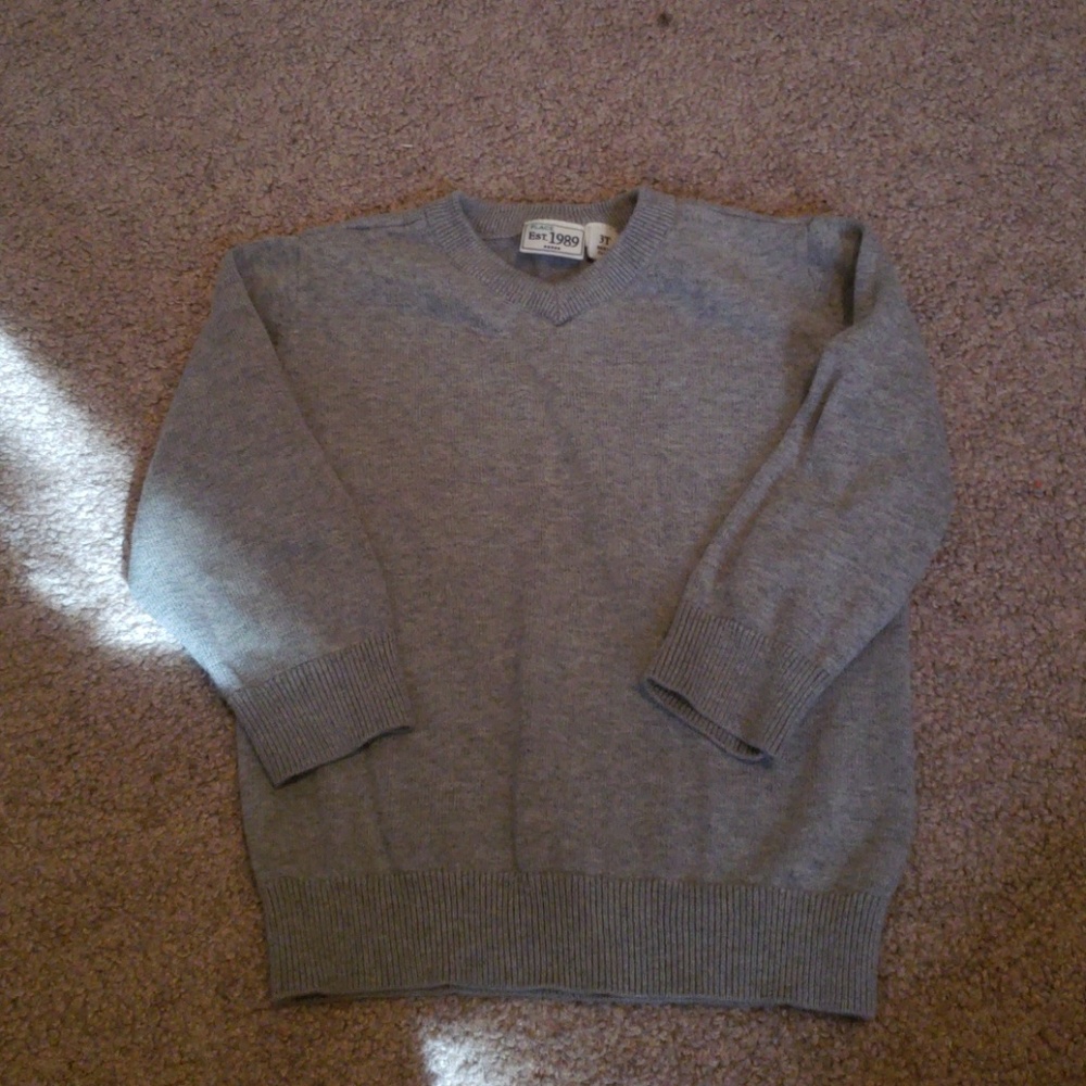 🚫SOLD🚫 Boys v-neck sweater
